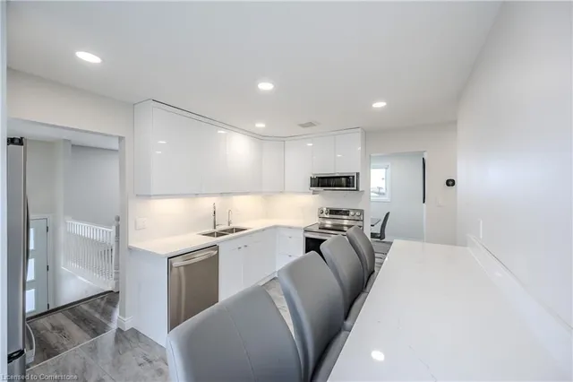 Additional image 22 of 201 Erinbrook Dr