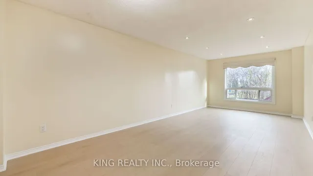 Additional image 6 of 8 Hummingbird Crt