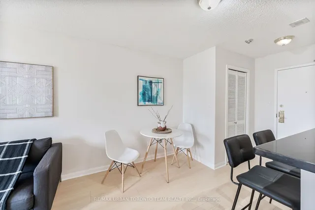 Additional image 3 of 25 Grenville St Unit 1905