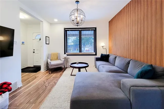 Additional image 24 of 49 East 31st St