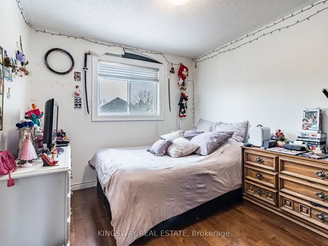 Additional image 31 of 570 Enfield Rd