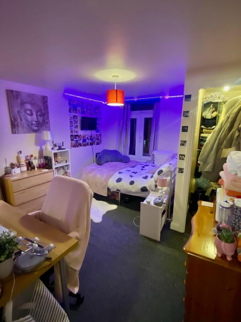 Heeley Road, Birmingham, B29