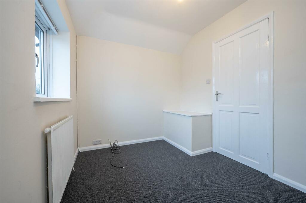 Additional image 13 of Meadow Road, Henley-In-Arden