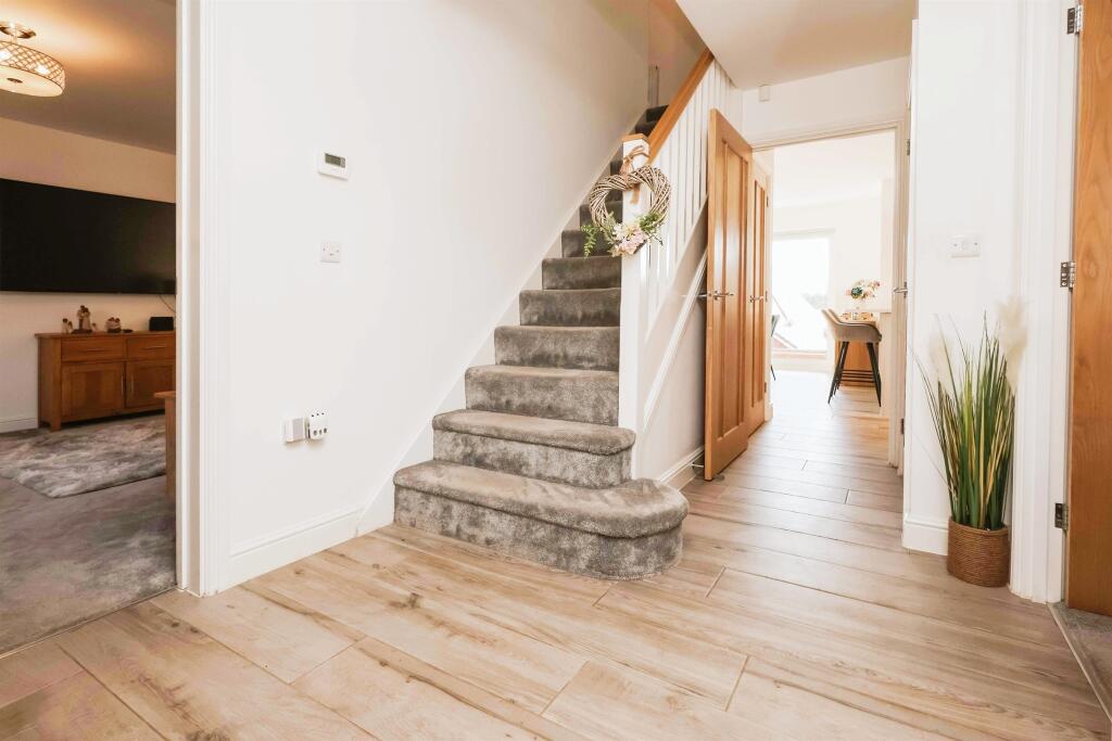 Additional image 7 of Farmhouse Close, Cradley Heath