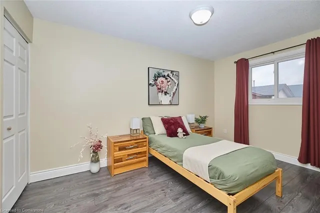 Additional image 19 of 23 Dynasty Ave Unit 4