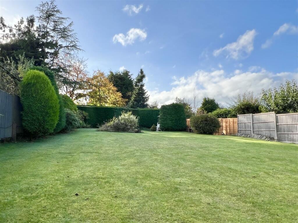 Additional image 24 of Winston Drive, Romsley, Halesowen