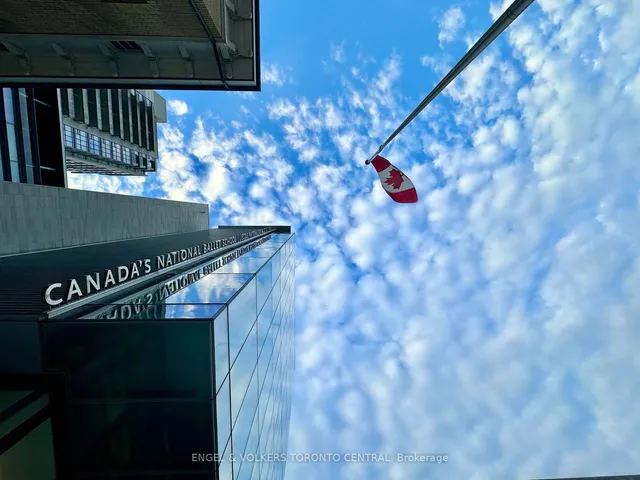 Additional image 32 of 281 Mutual St Unit 2004