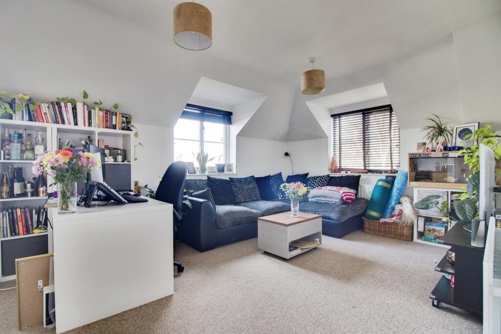 Additional image 2 of Maidensfield, Welwyn Garden City