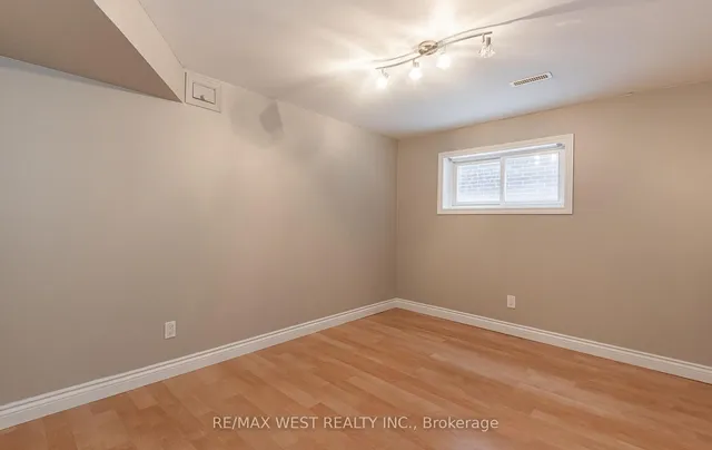 Additional image 29 of 44 Regentview Dr