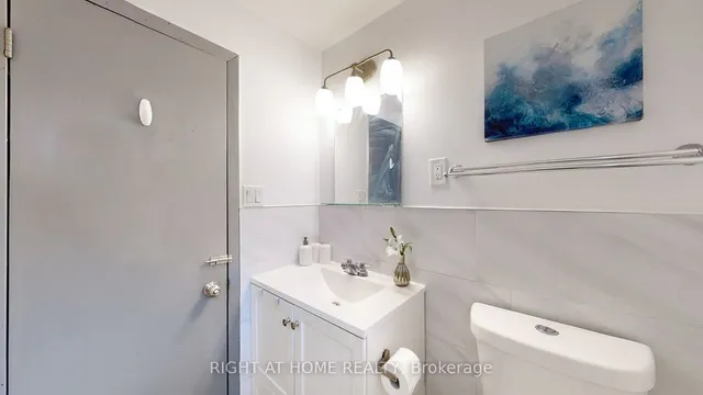 Additional image 30 of 28 Fennings St