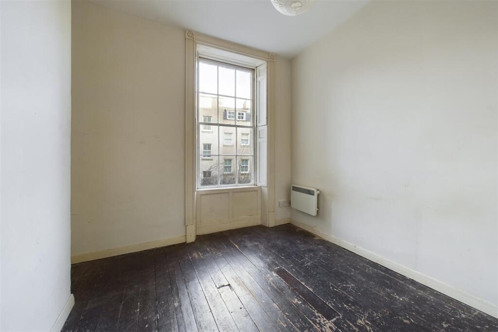 Additional image 21 of FLAT FOR UPDATING | BA1