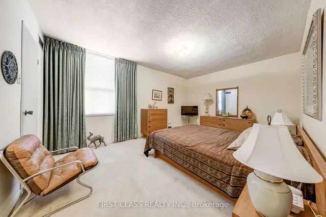 Additional image 28 of 75 Emmett Ave Unit 1515