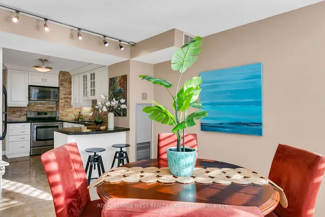 Additional image 14 of 1 Aberfoyle Crescent St Unit 402