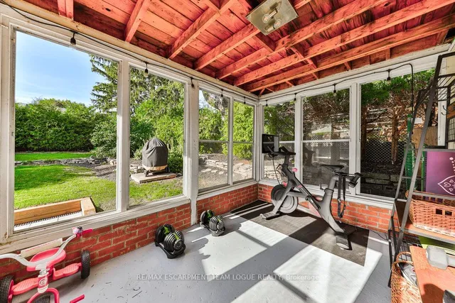 Additional image 35 of 319 Townsend Ave