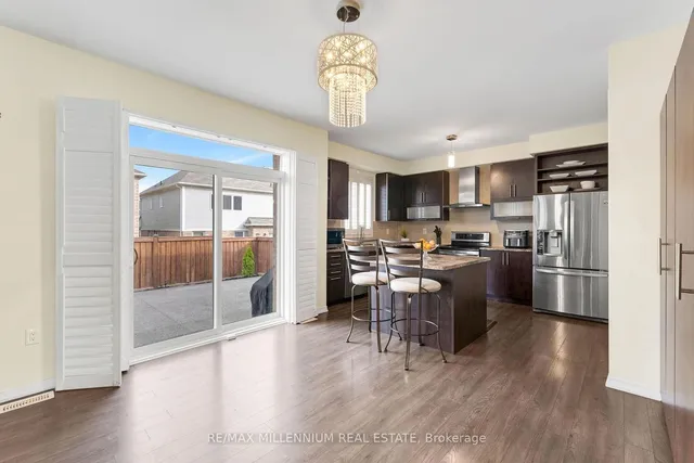 Additional image 9 of 71 Cook St