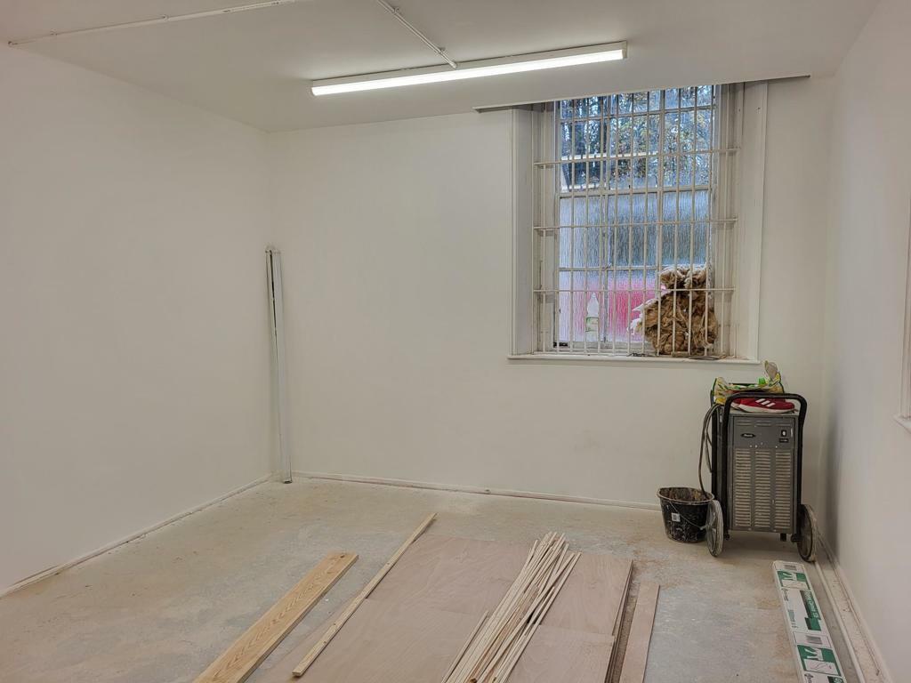 Additional image 10 of 32 Market Place, Warminster, Wiltshire