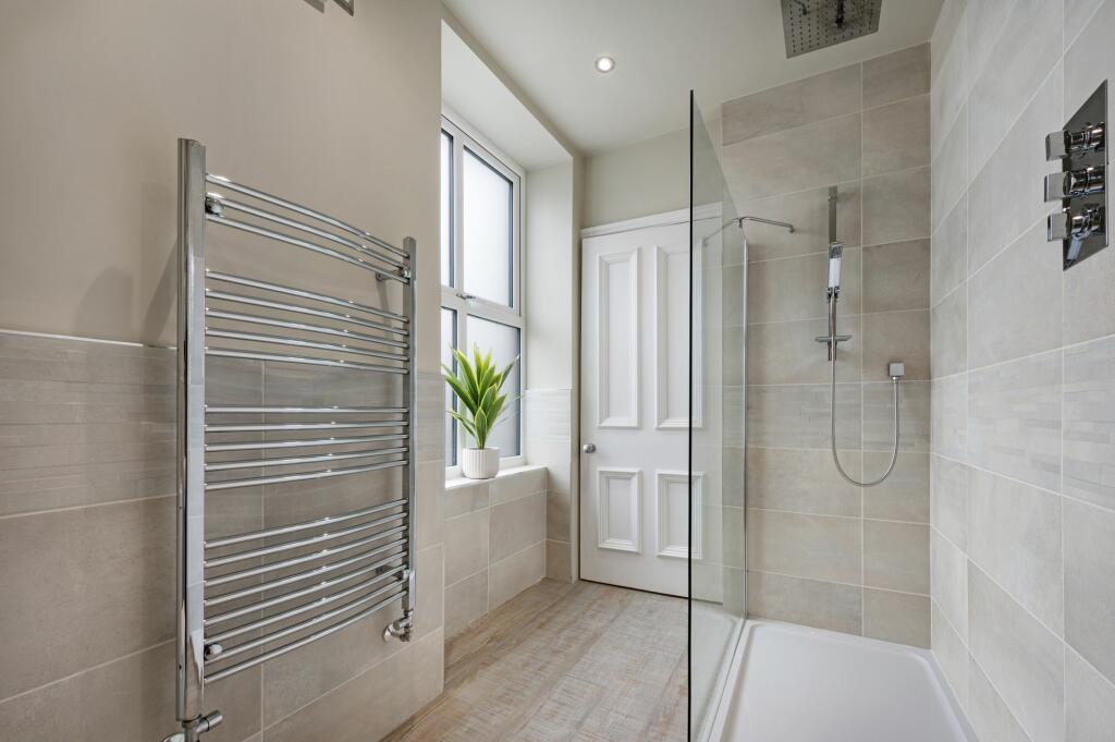 Additional image 31 of Fairview House: Stunning Renovated 6-Bed Period Home with South-Facing Garden & Gym, Moments from Rawtenstall Centre