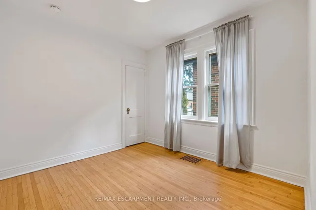 Additional image 16 of 4 Edgevale Rd