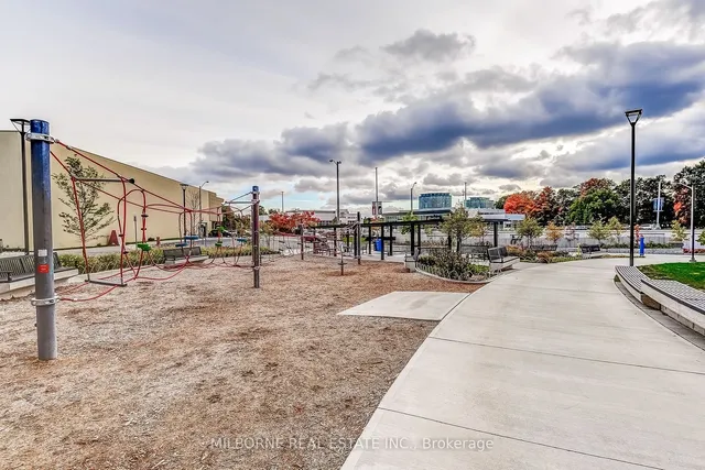 Additional image 22 of 30 Inn On The Park Dr Unit 1607