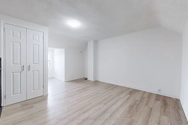 Additional image 31 of 560 Perth Ave