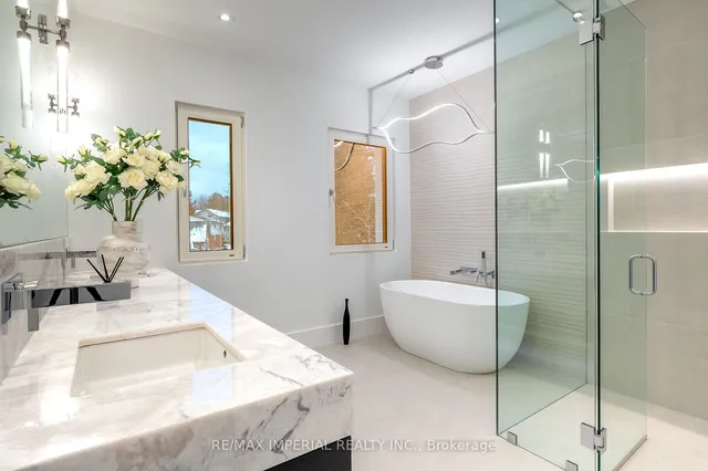 Additional image 25 of 2108 Devon Rd