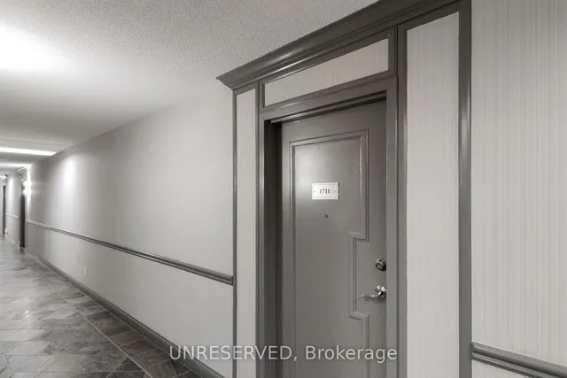 Additional image 10 of 633 Bay St Unit 1711