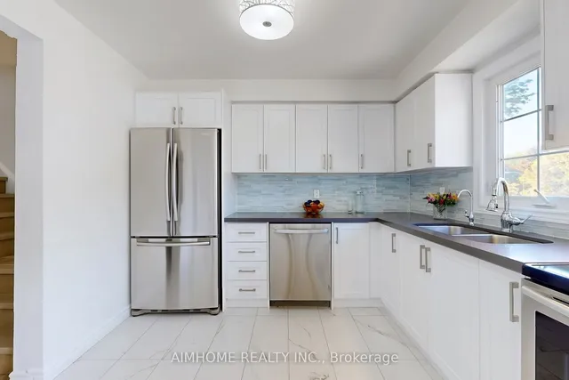 Additional image 14 of 566 Sandhurst Circ