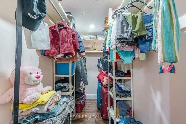 Additional image 20 of 10 Hedgerow Ave