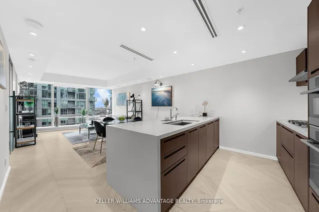 Additional image 8 of 180 University Ave Unit 2104