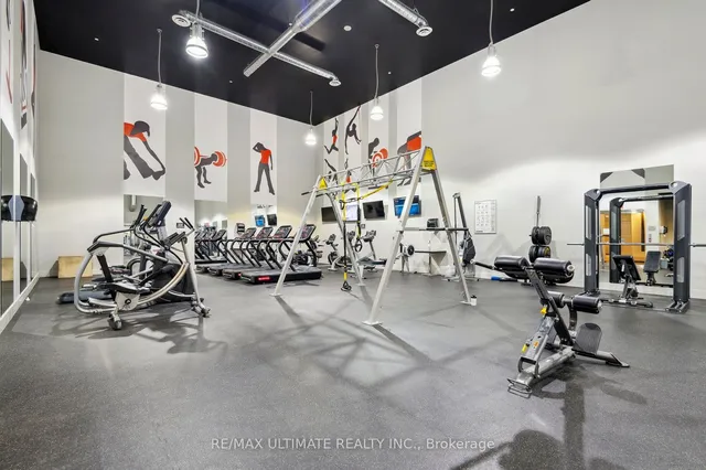 Additional image 36 of 1030 King St Unit 121