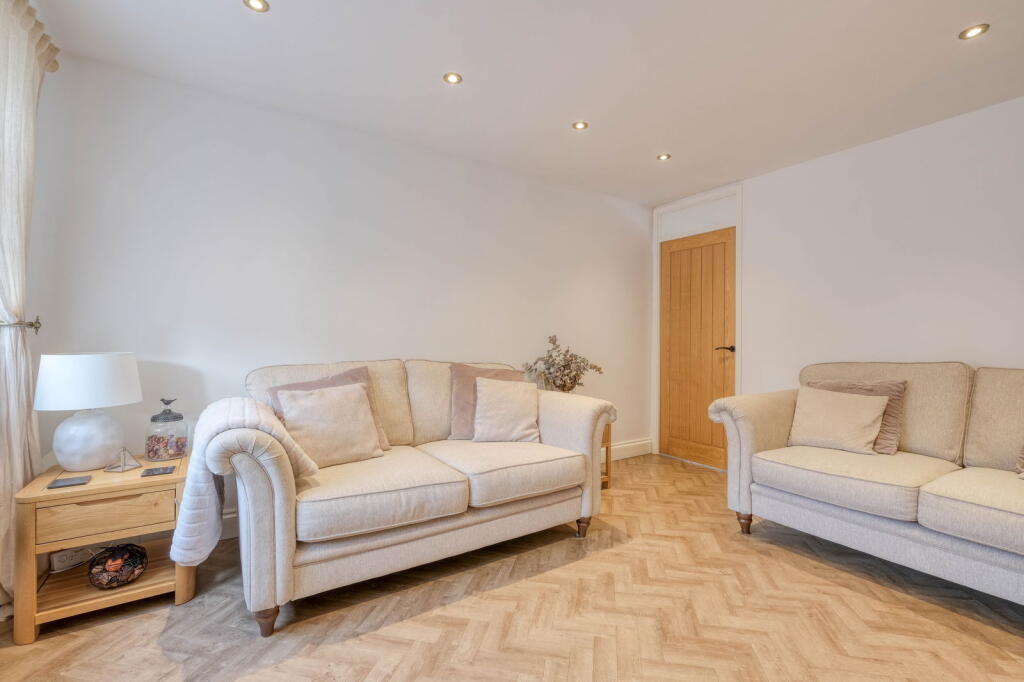 Additional image 8 of Stoneleigh Close, Oakenshaw South, Redditch B98 7YW