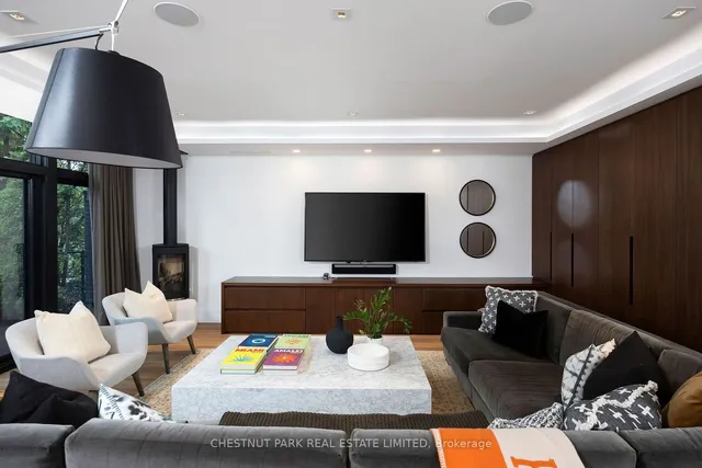 Additional image 29 of 19 Woodlawn Ave