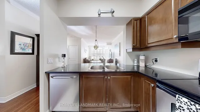 Additional image 8 of 2 Edith Dr Unit 309