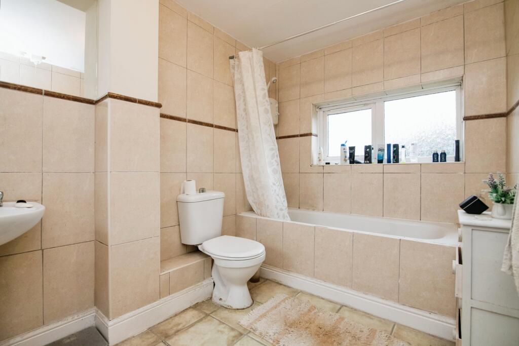 Additional image 14 of Avon Crescent, Alcester, Warwickshire, B49