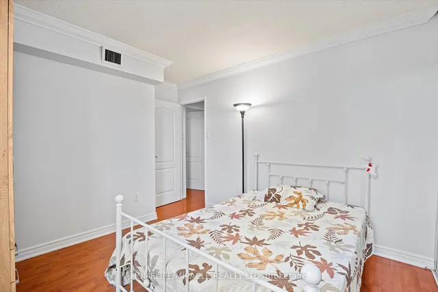 Additional image 19 of 4 Lisa St Unit 1112