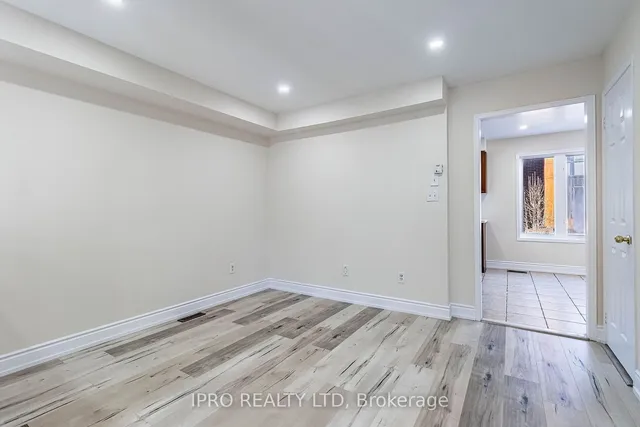 Additional image 16 of 43 Axelrod Ave