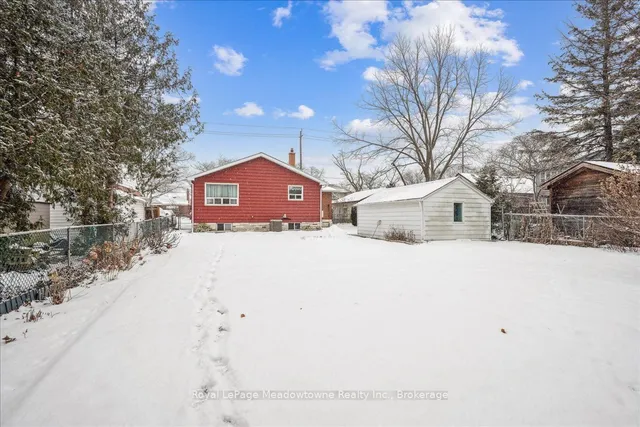 Additional image 31 of 21 Shaver Ave