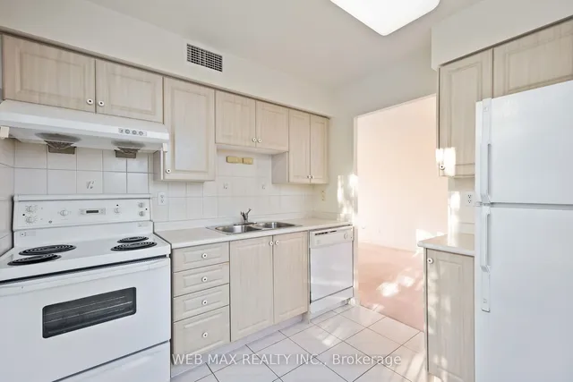 Additional image 17 of 5039 Finch Ave Unit 305