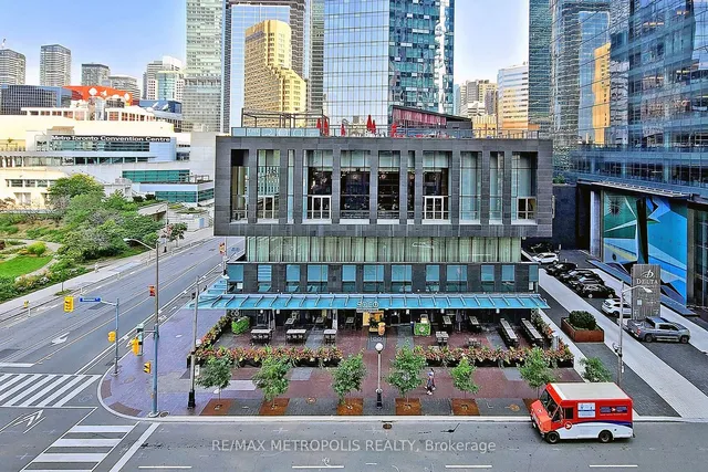 Additional image 12 of 51 Lower Simcoe St Unit 319