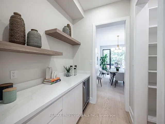 Additional image 11 of 7 Charleston Rd