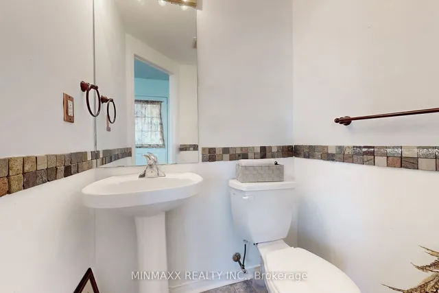 Additional image 18 of 1246 Mowat Lane