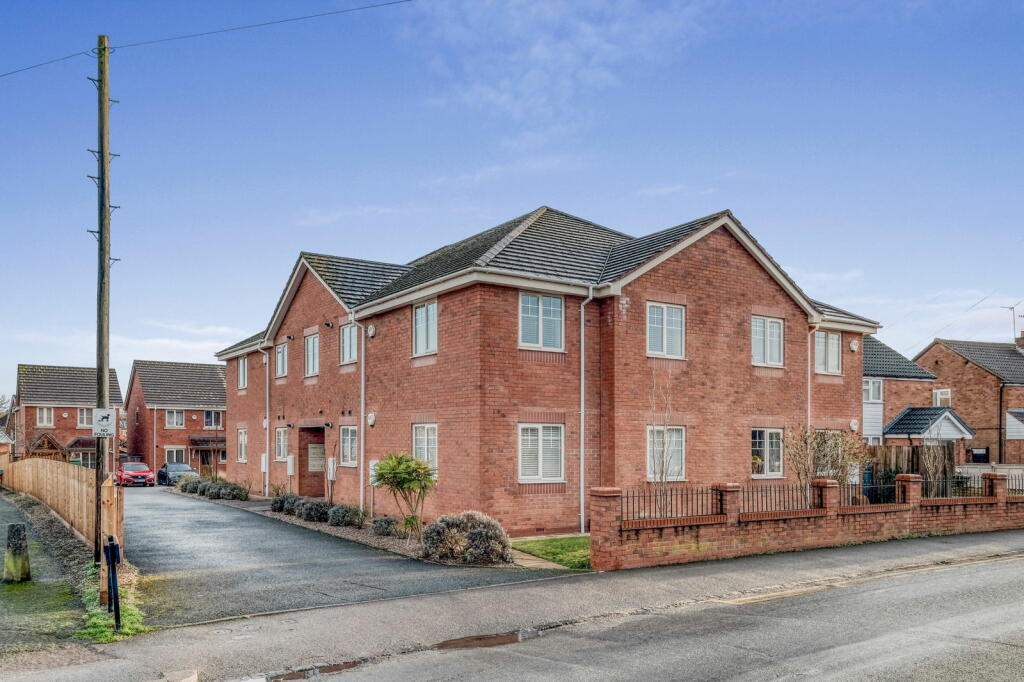 Osier Close, Sidemoor, Bromsgrove, B61 8AZ