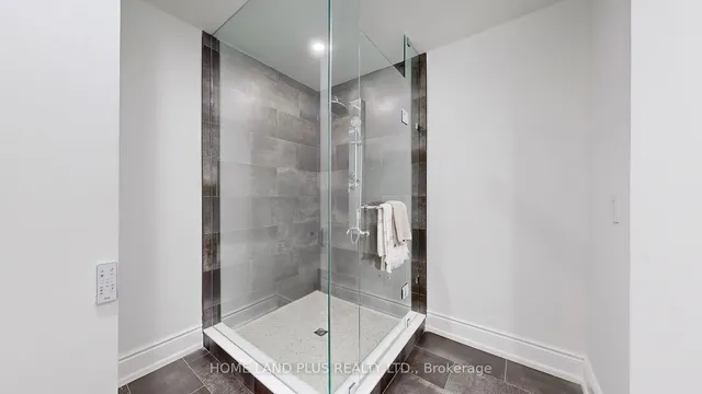 Additional image 22 of 85 Rochester Ave