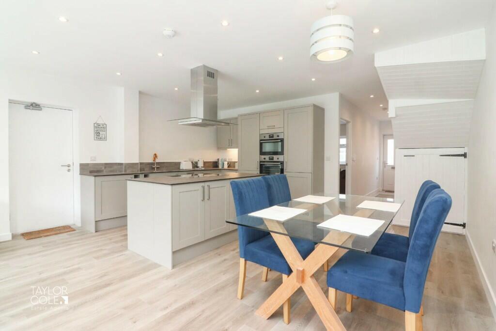 Additional image 22 of New Street, B78