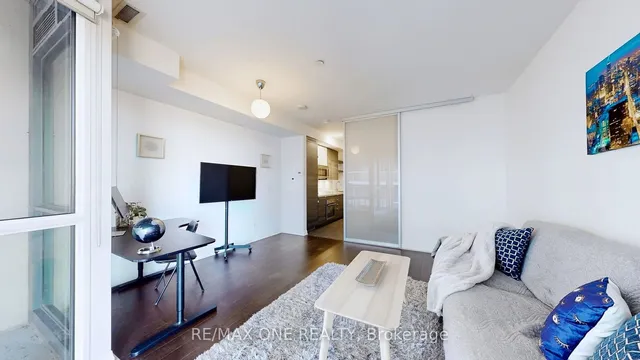 Additional image 18 of 60 ANNIE CRAIG Dr Unit 909