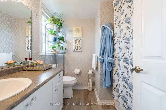 Additional image 15 of 2085 Appleby Line Unit 410