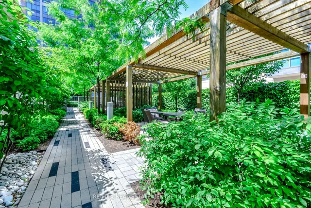 Additional image 32 of 15 Viking Lane Unit 1803