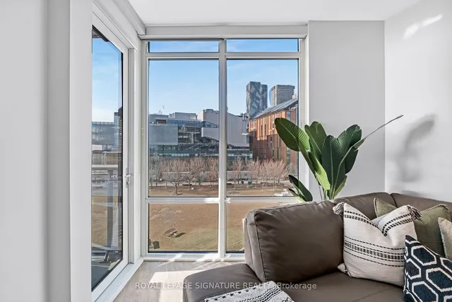 Additional image 4 of 55 Merchants' Wharf Unit 428