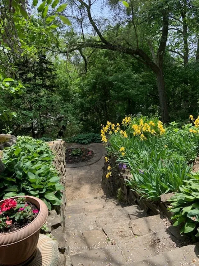 Additional image 10 of 47a Baby Point Cres