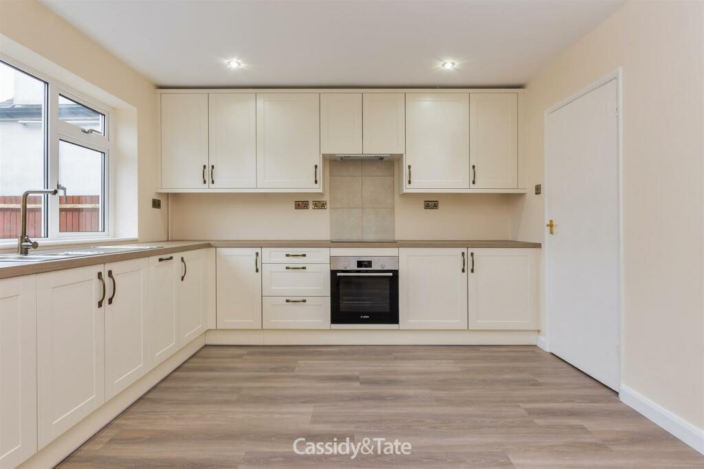 Additional image 20 of Oaklands Lane, Smallford